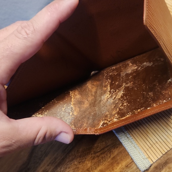 Louis Vuitton EPI Leather Double Snap Tri-Fold Elise Wallet, Brown - Picture 11 of 15